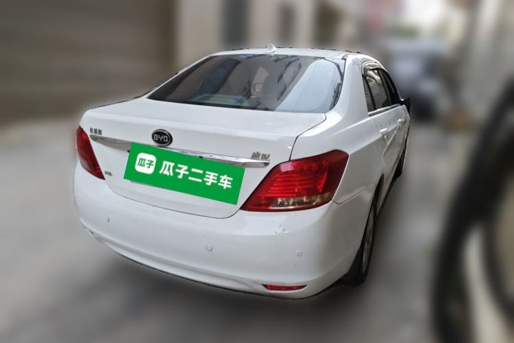 Used BYD Surui 2014 1.5L Manual Luxury Model Rear Right 45 Deg