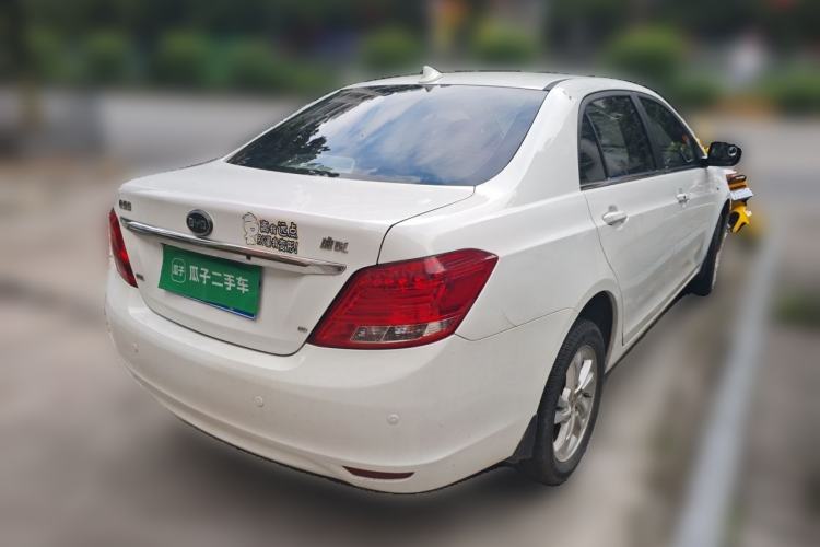 Used BYD Surui 2014 1.5L Manual Luxury Model Rear Right 45 Deg