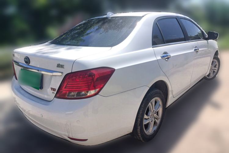 Used BYD Surui 2014 1.5TID Automatic Luxury Model Rear Right 45 Deg
