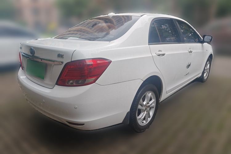 Used BYD Surui 2014 1.5L Manual Luxury Model Rear Right 45 Deg
