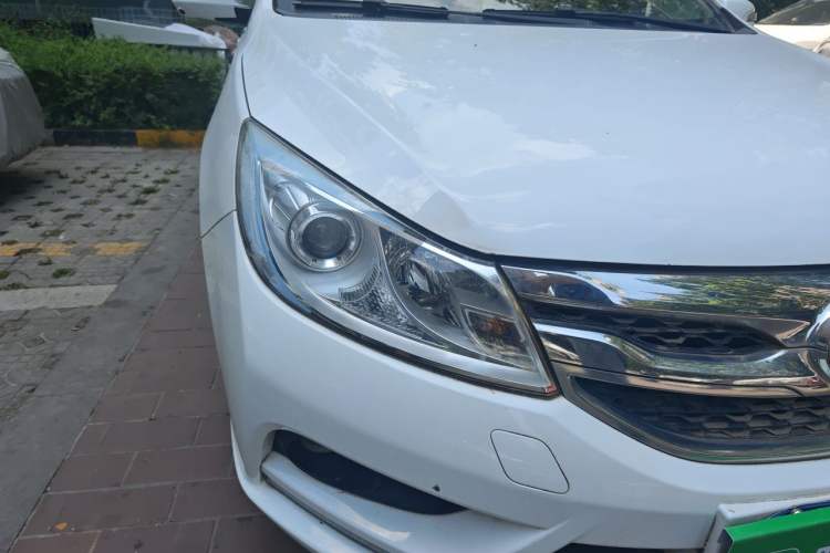 Used BYD Surui 2014 1.5L Manual Luxury Model Right Front Headlight