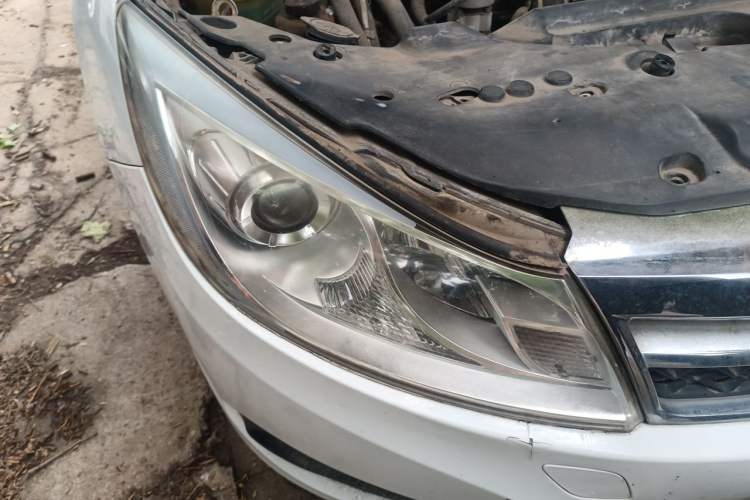 Used BYD Surui 2014 1.5L Manual Luxury Model Right Front Headlight