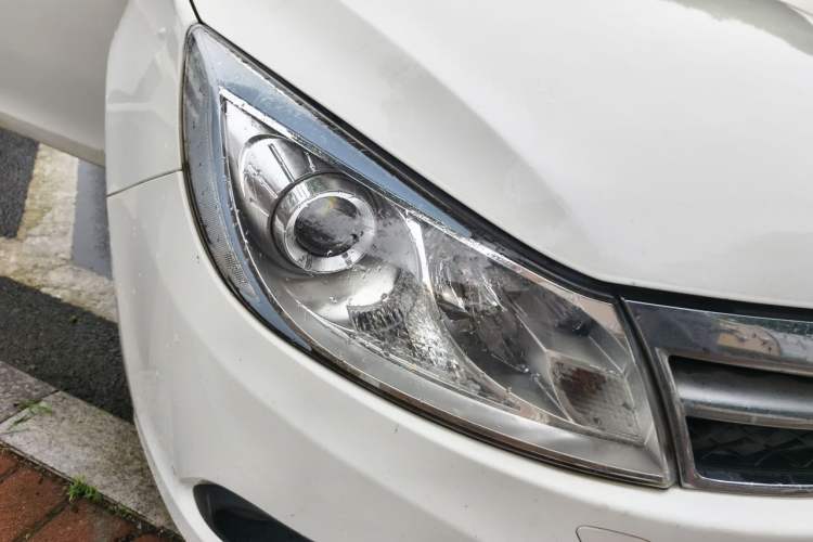 Used BYD Surui 2014 1.5L Manual Luxury Model Right Front Headlight