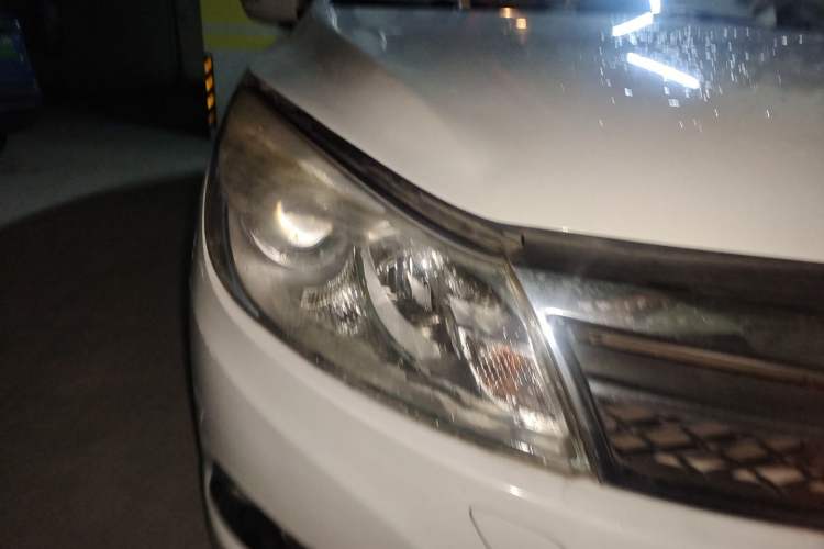 Used BYD Surui 2014 1.5L Automatic Luxury Model Right Front Headlight