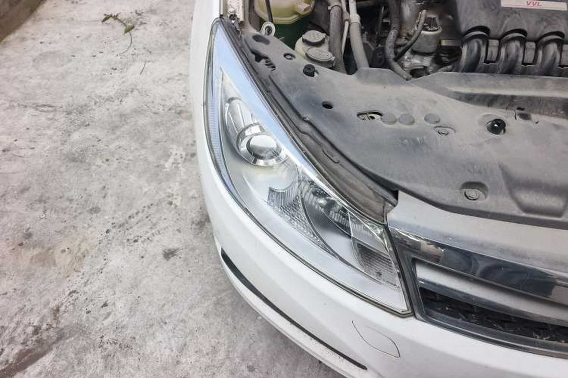 Used BYD Surui 2014 1.5L Manual Luxury Model Right Front Headlight