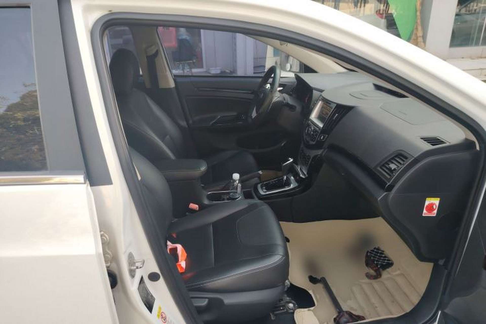 Used BYD Surui 2014 1.5L Automatic Luxury Model Right Front Seat