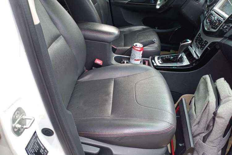 Used BYD Surui 2014 1.5L Automatic Luxury Model Right Front Seat