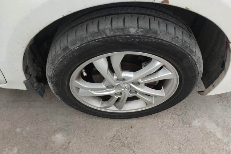 Used BYD Surui 2014 1.5L Manual Luxury Model Right Front Wheel Hub