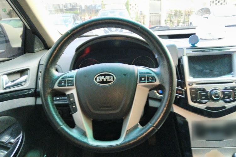 Used BYD Surui 2014 1.5L Manual Luxury Model Steering Wheel