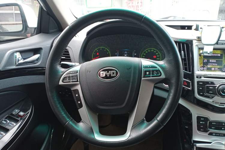 Used BYD Surui 2014 1.5L Automatic Luxury Model Steering Wheel