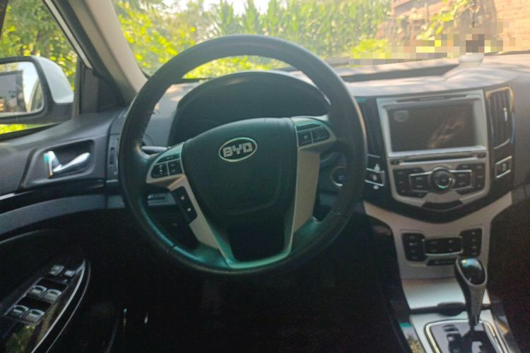 Used BYD Surui 2014 1.5TID Automatic Luxury Model Steering Wheel