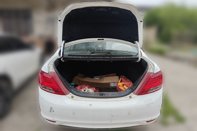 Used BYD Surui 2014 1.5L Manual Luxury Model Trunk