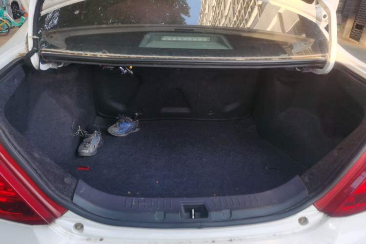 Used BYD Surui 2014 1.5L Manual Luxury Model Trunk