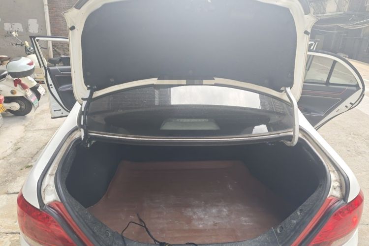 Used BYD Surui 2014 1.5L Manual Luxury Model Trunk