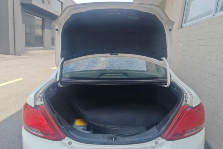 Used BYD Surui 2014 1.5L Manual Luxury Model Trunk
