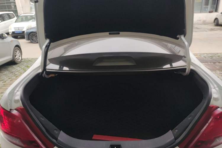 Used BYD Surui 2014 1.5L Manual Luxury Model Trunk