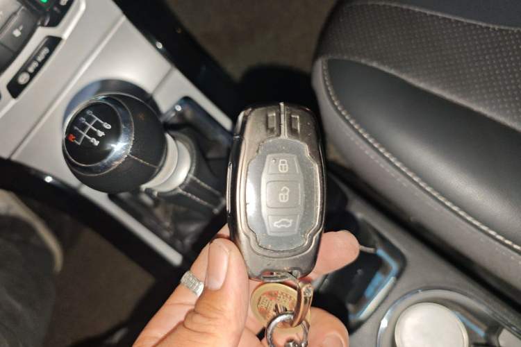 Used BYD Surui 2014 1.5TI Manual Luxury Edition Vehicle Key