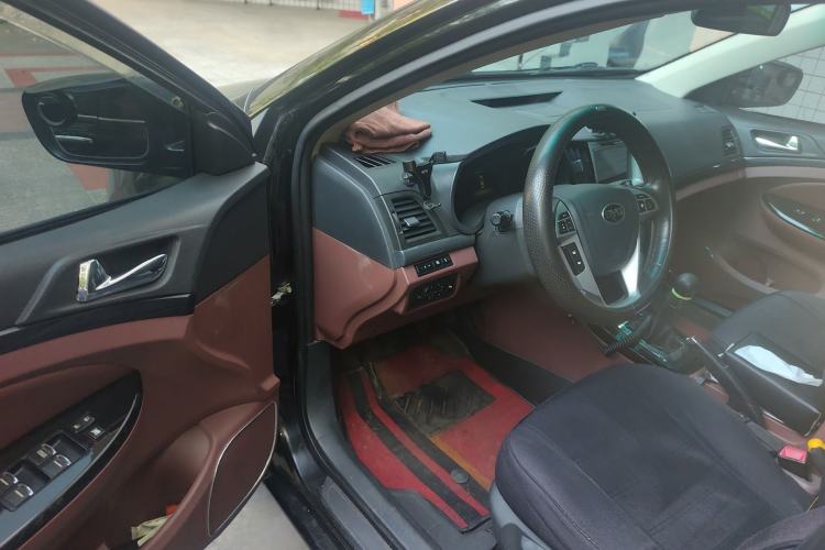 Used BYD Surui 2015 1.5L Manual Luxury Model Driver Seat