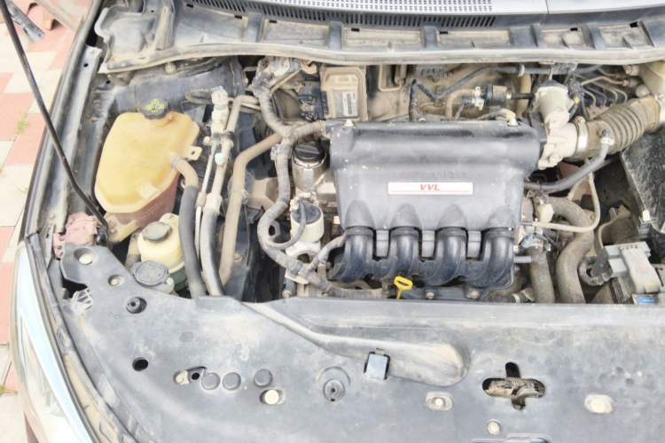 Used BYD Surui 2015 1.5L Manual Luxury Model Engine Bay Right