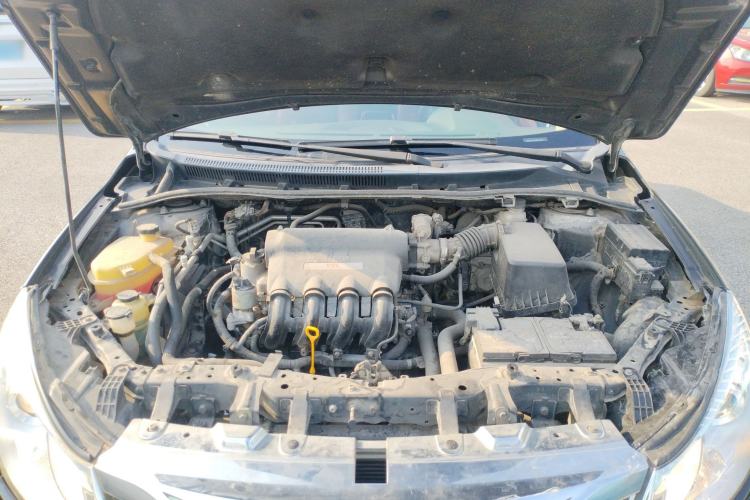 Used BYD Surui 2015 Revised Version 1.5L Manual Luxury Edition Engine Bay