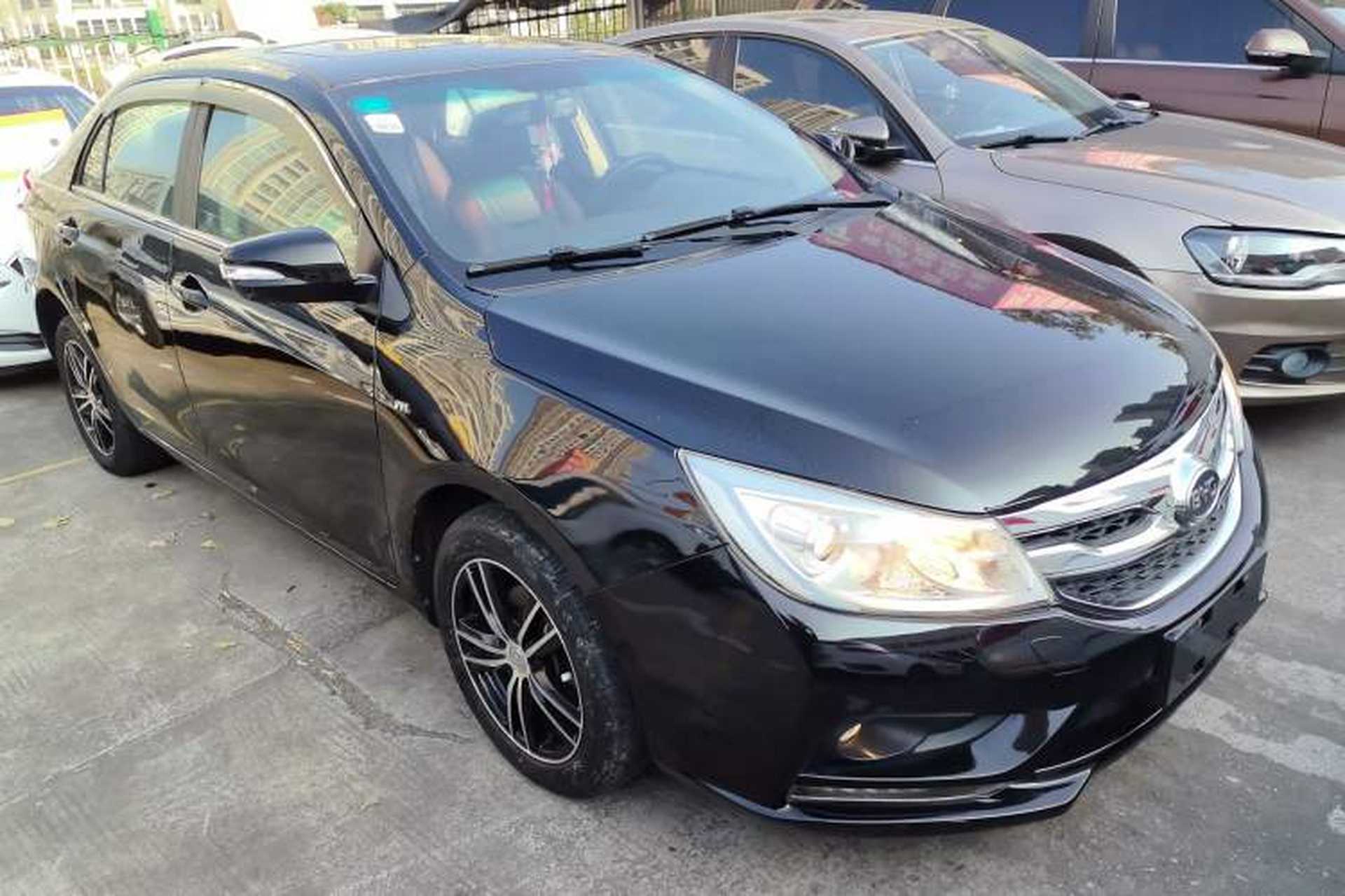 Used BYD Surui 2015 1.5L Manual Luxury Model Exterior 2