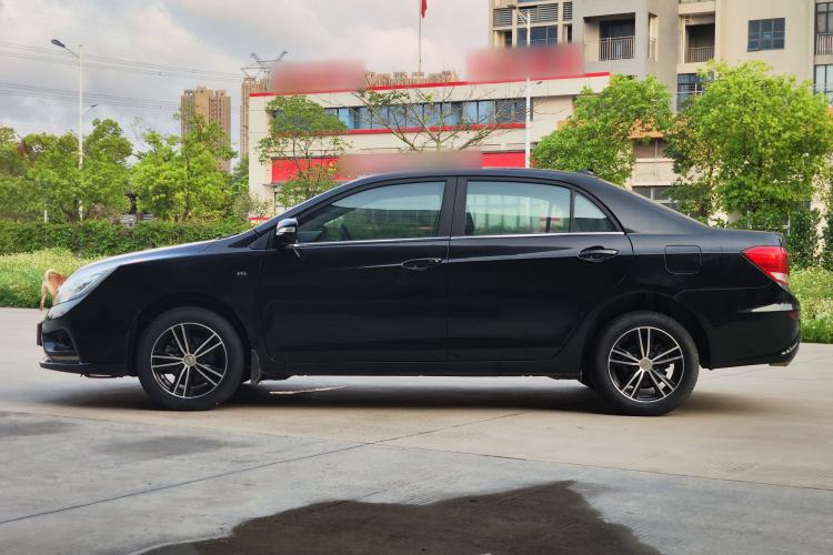 Used BYD Surui 2015 Revised Version 1.5L Manual Luxury Edition Exterior 8