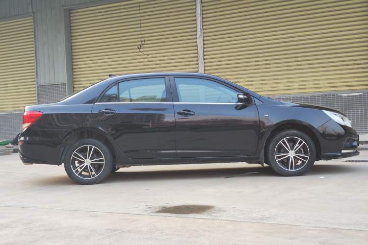 Used BYD Surui 2015 Revised Version 1.5L Manual Luxury Edition Exterior 9