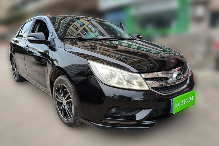 Used BYD Surui 2015 Revised Version 1.5L Manual Luxury Edition Front Right 45 Deg