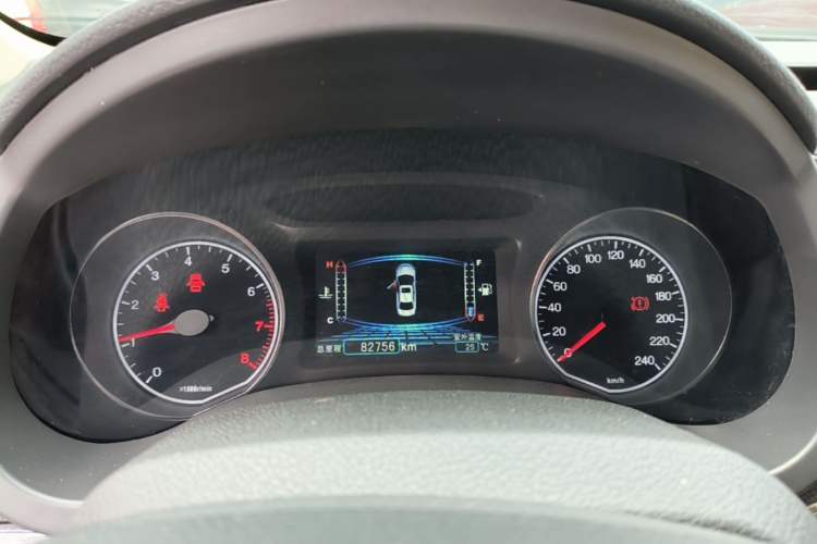 Used BYD Surui 2015 Revised Version 1.5L Manual Luxury Edition Instrument Cluster