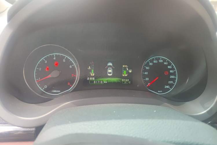 Used BYD Surui 2015 Revised Version 1.5L Automatic Luxury Edition Instrument Cluster