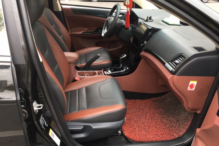 Used BYD Surui 2015 1.5L Automatic Luxury Model Interior 8