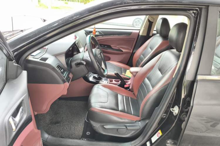 Used BYD Surui 2015 1.5L Manual Luxury Model Left Front Seat