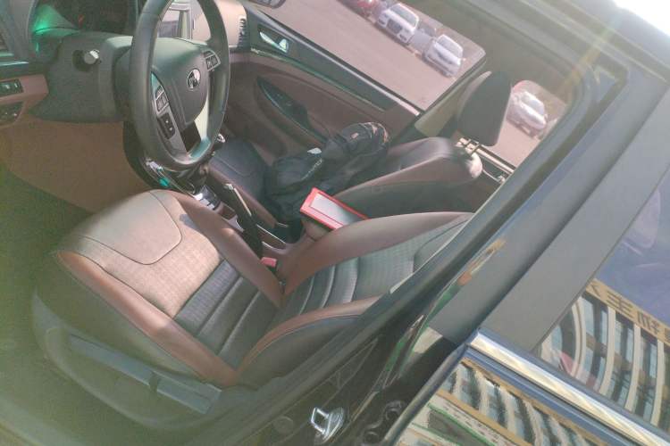 Used BYD Surui 2015 Revised Version 1.5L Manual Luxury Edition Left Front Seat