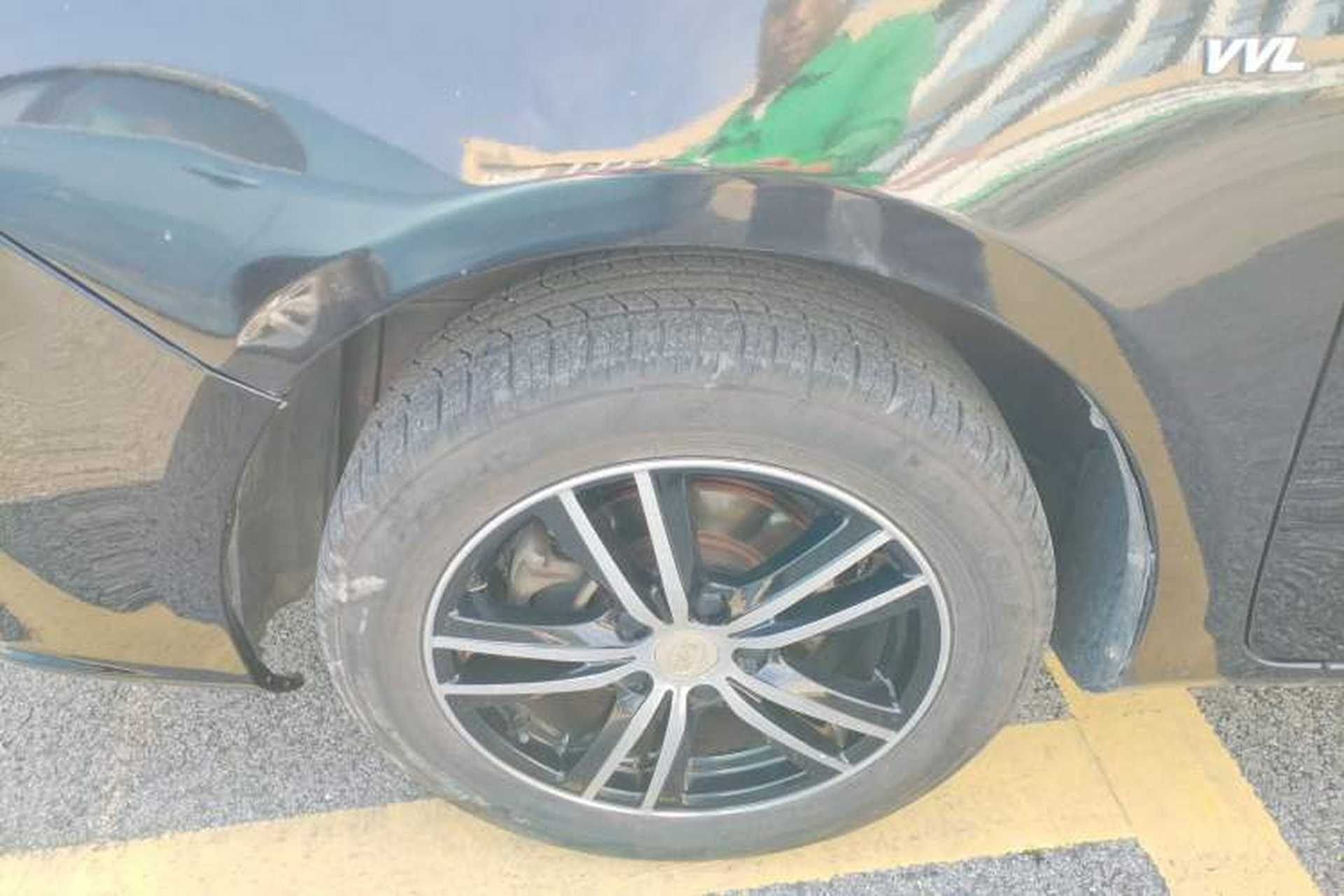 Used BYD Surui 2015 Revised Version 1.5L Manual Luxury Edition Left Front Wheel Hub