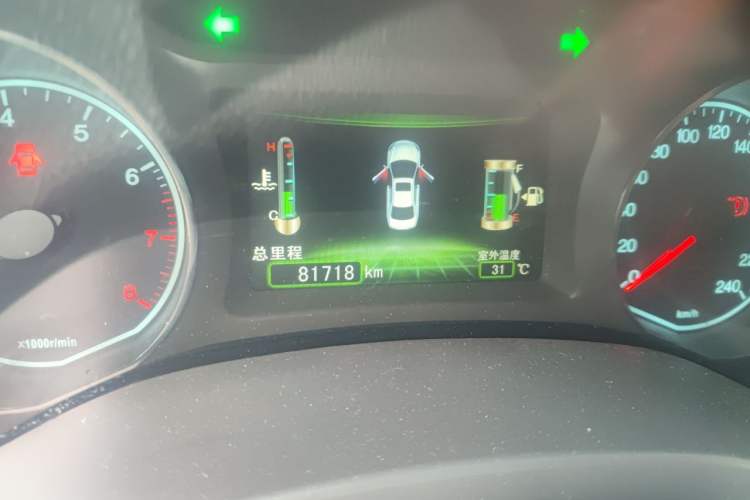 Used BYD Surui 2015 Revised Version 1.5L Automatic Luxury Edition Odometer Close Up