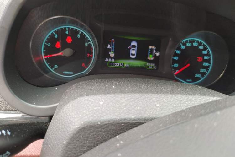 Used BYD Surui 2015 1.5L Manual Luxury Model Odometer Close Up