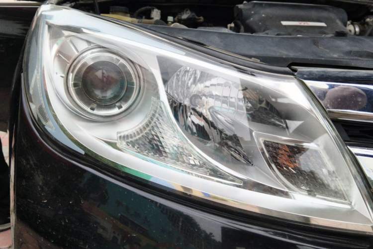 Used BYD Surui 2015 1.5L Manual Luxury Model Right Front Headlight