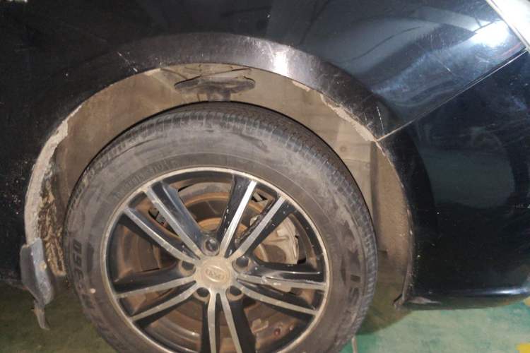 Used BYD Surui 2015 1.5L Manual Luxury Model Right Front Wheel Hub