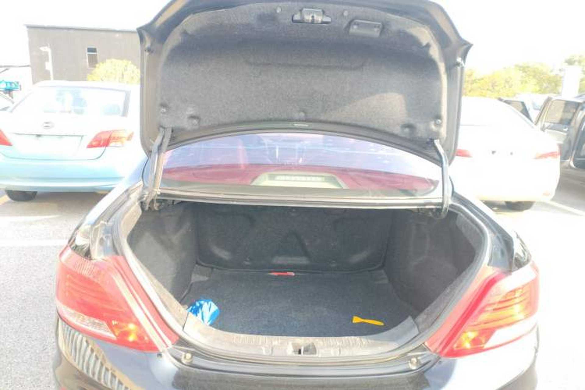Used BYD Surui 2015 Revised Version 1.5L Manual Luxury Edition Trunk