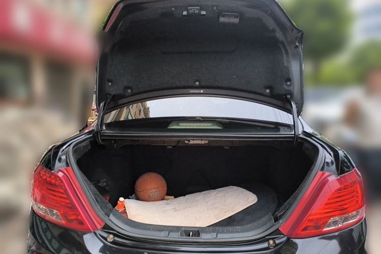 Used BYD Surui 2015 Revised Version 1.5L Manual Luxury Edition Trunk