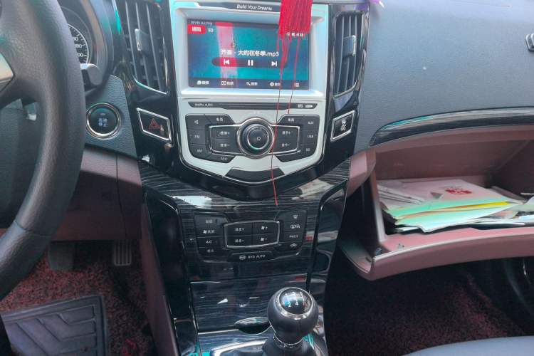Used BYD Surui 2015 1.5L Manual Luxury Model Audio And AC Panel