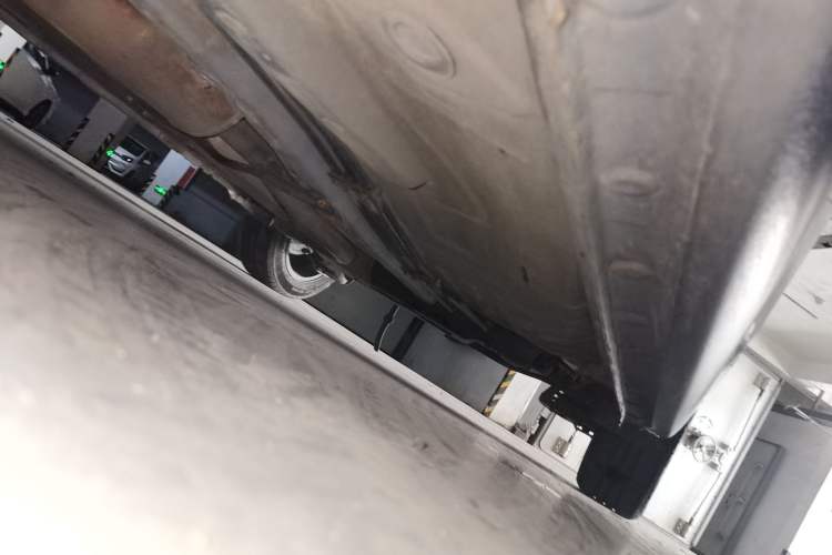 Used BYD Surui 2015 1.5L Manual Luxury Model Chassis Front Left