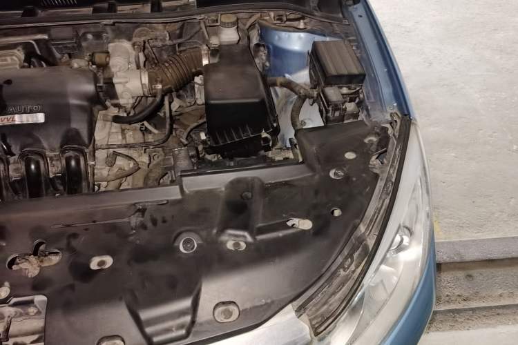 Used BYD Surui 2015 1.5L Manual Luxury Model Engine Bay Left