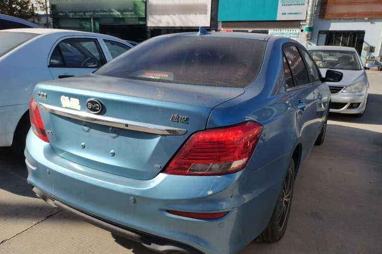 Used BYD Surui 2015 Revised Version 1.5L Manual Luxury Edition Exterior 3