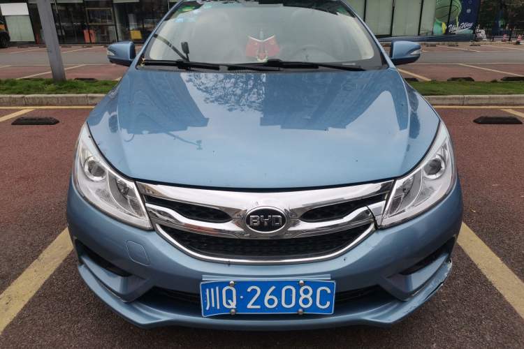 Used BYD Surui 2015 Revised Version 1.5L Manual Luxury Edition Front