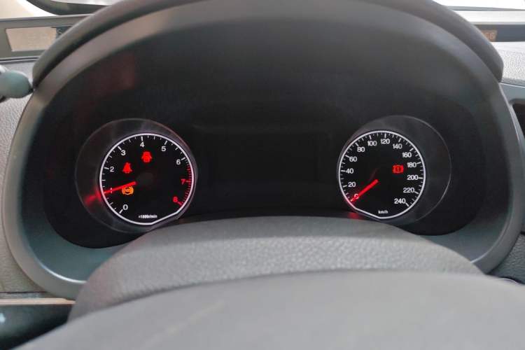 Used BYD Surui 2015 1.5L Manual Luxury Model Instrument Cluster
