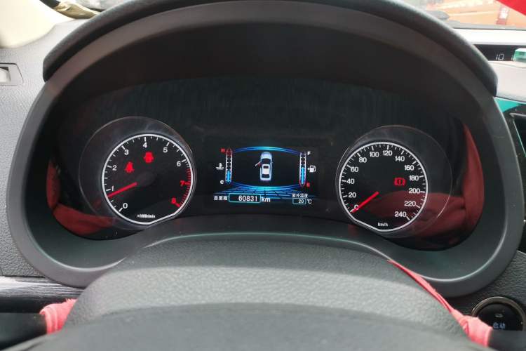 Used BYD Surui 2015 Revised Version 1.5L Manual Luxury Edition Instrument Cluster