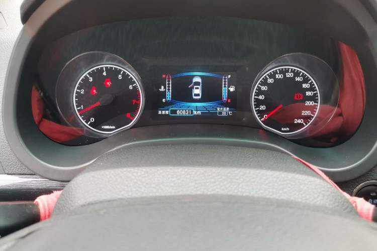 Used BYD Surui 2015 Revised Version 1.5L Manual Luxury Edition Odometer Close Up
