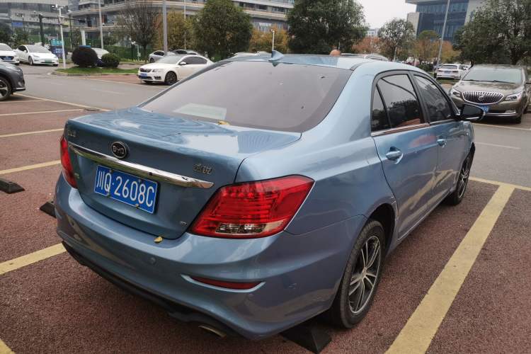 Used BYD Surui 2015 Revised Version 1.5L Manual Luxury Edition Rear Right 45 Deg