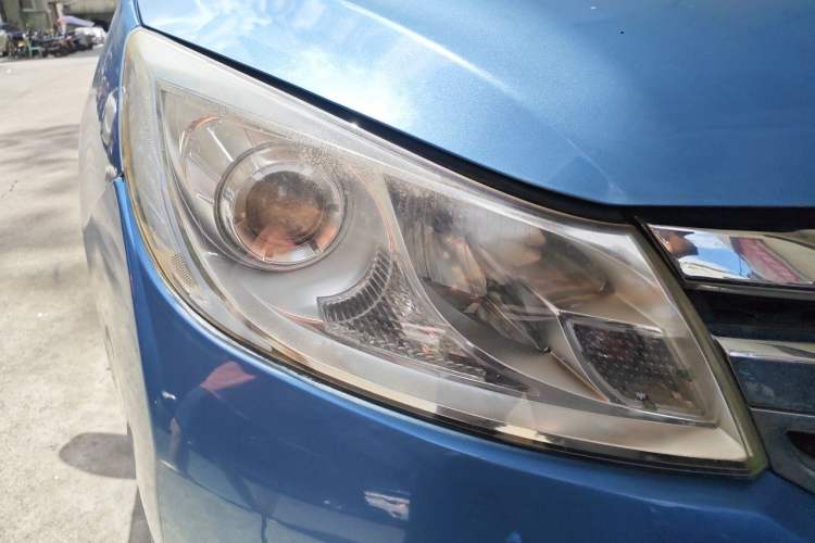 Used BYD Surui 2015 1.5L Manual Luxury Model Right Front Headlight